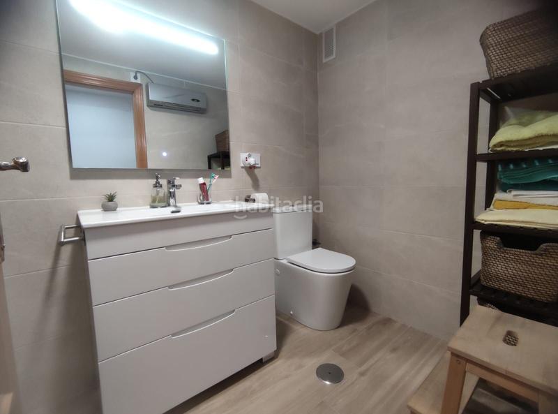 Foto 8716e680-c8d1-4907-8830-c48115bc0b40. Piso hermoso piso en pleno centro en Colonia Madrid Benidorm