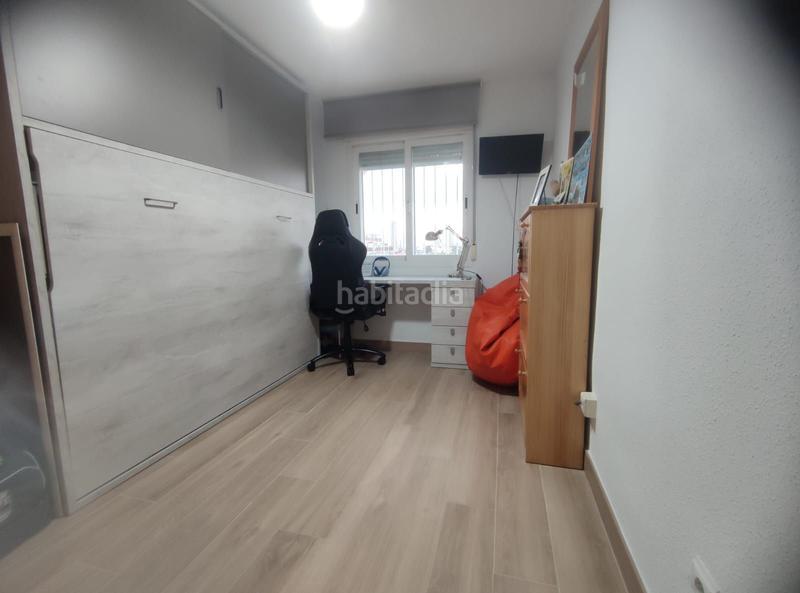 Foto 8b4f2a1d-7f05-47bd-b2d9-911c942f27a4. Piso hermoso piso en pleno centro en Colonia Madrid Benidorm