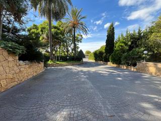 Casa a Pueblo-Ubanizaciones. Mágnifica villa en alfaz del pi