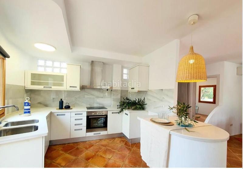 Foto 15ec1f8e-ef1a-463c-a263-e5bbec1fbc3c. Alquiler casa villa independiente en alfáz del pi en Alfàs del Pi (l´)