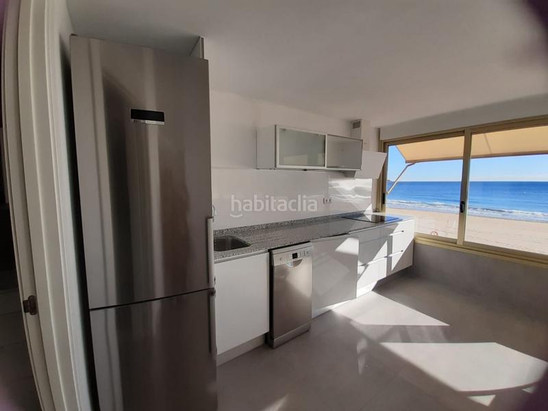 Foto bad17d83-d673-43d4-b998-3395544aca9a. Location appartement dans Playa Poniente Benidorm
