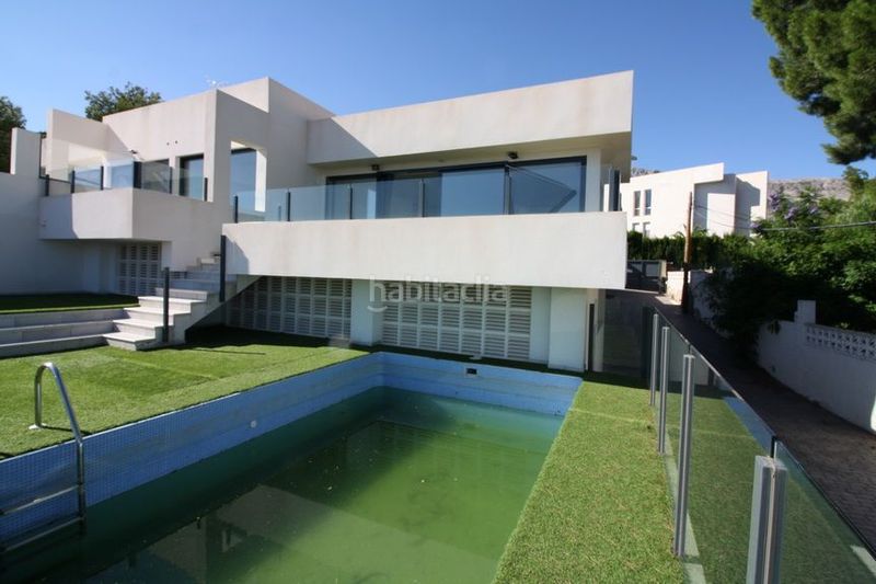 Foto c2b1d14f-59a9-44cd-8852-a09e9406c562. Casa amb piscina a Altea la vella Altea
