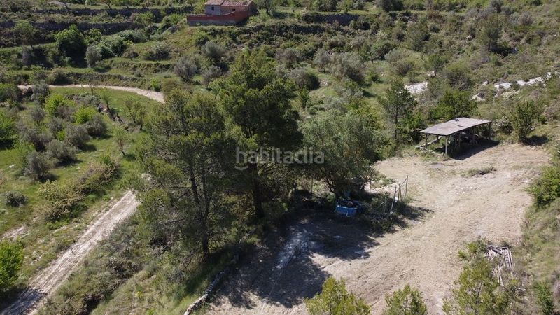 Foto cbd0d879-9bde-4879-a707-63b26f24a4dc. Casa a Confrides