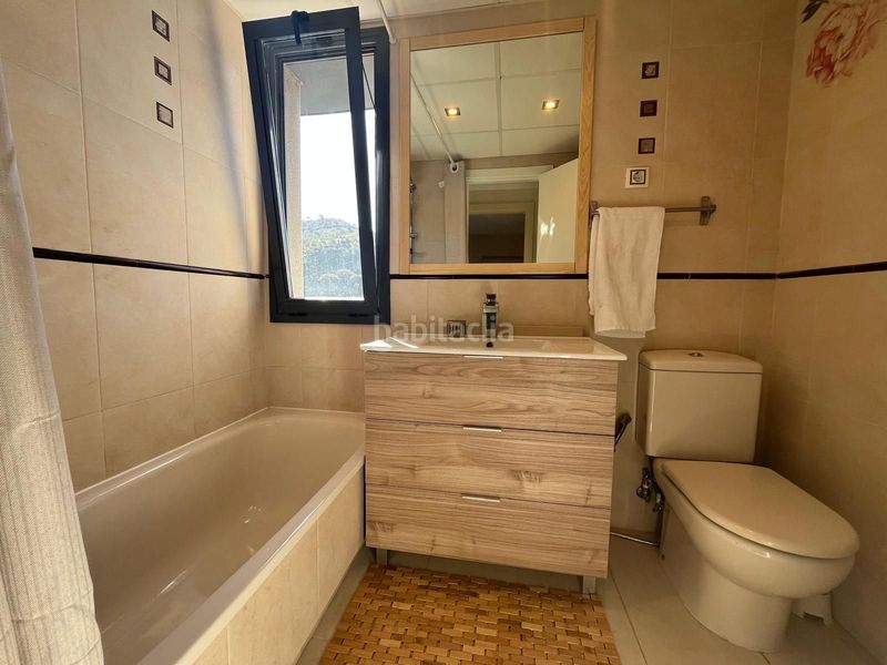 Foto 35d869d6-f0d5-4e95-8a0f-b58e86089705. Piso  con terraza panorámica vistas al mar y montaña sierra helada en Benidorm