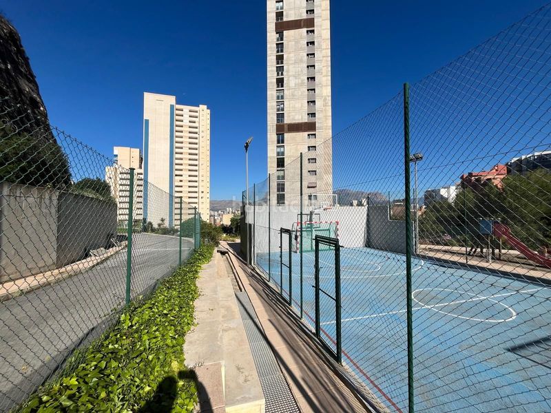 Foto 599bf916-aaca-4a9b-a255-b888ba1650cb. Piso  con terraza panorámica vistas al mar y montaña sierra helada en Benidorm