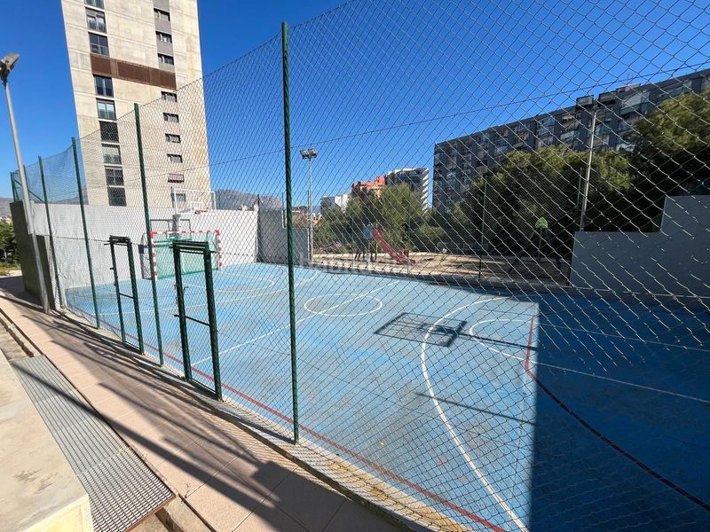 Foto a120c938-48c9-4c09-b4f2-8339ee5a7c92. Piso  con terraza panorámica vistas al mar y montaña sierra helada en Benidorm