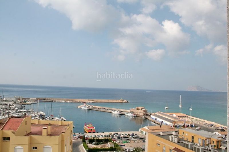 Foto a7b2469d-f457-4cd2-b0a7-7498699845a8. Pis amb piscina a Puerto Calp