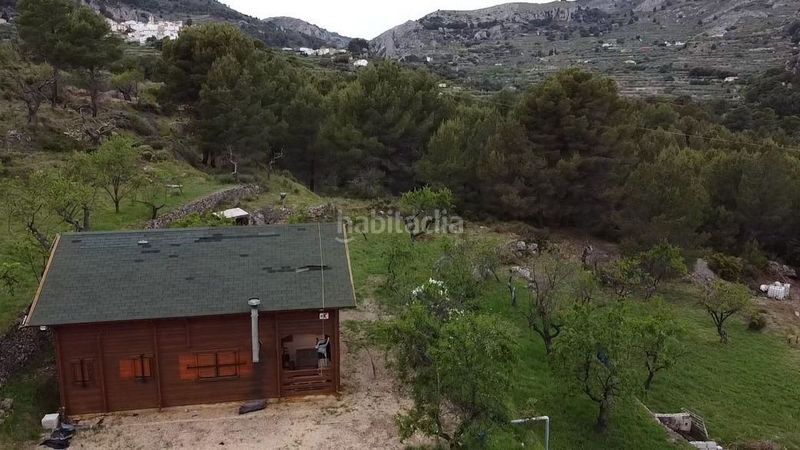 Foto d4fbeb6b-d466-4f61-a536-b6e67f0729f6. Masia a Confrides
