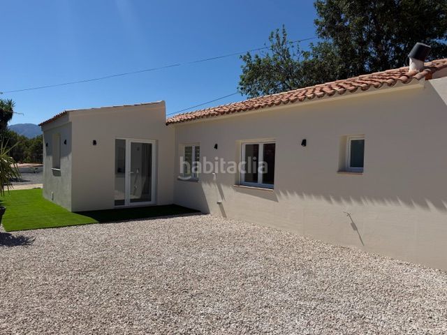 Foto ec610fe2-94a8-4c8a-a7bf-1da80eba8057. Alquiler casa chalet reformado de una planta en alquiler de larga temporada la vella. a estrenar en Altea