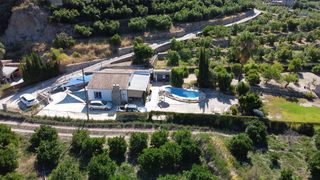 Haus in Guadalest. Chalet en el valle de guadalest