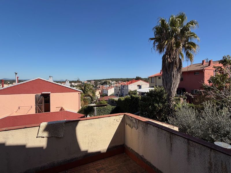 Foto 1a9b06f5-46f9-46ee-96e1-23563d585575. Casa adossada amb calefacció aparcament a Bonavista Tarragona