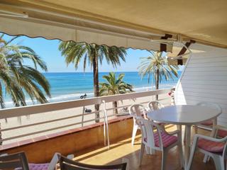 Pis a Calafell Platja. Exclusivo apartamento en primera línea de playa