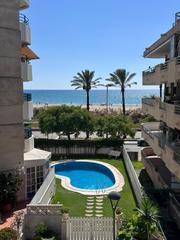 Pis a Segur Platja. Piso para entrar a vivir con vistas al mar y piscina
