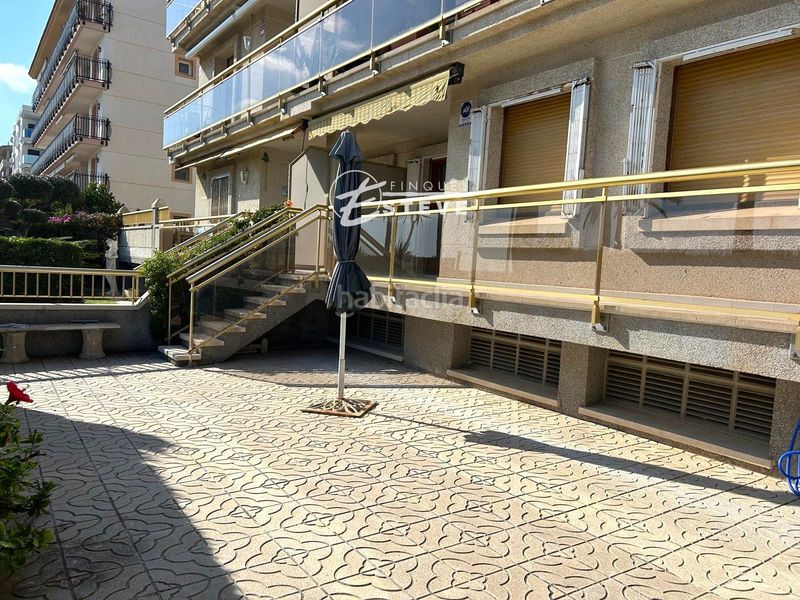 Foto f07fe937-ca31-4108-8117-f86fe19a76f4. Pis amb aparcament piscina a L´Estany Calafell