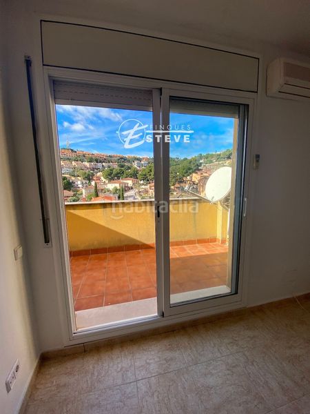 Foto b3e1d9b2-c57e-422a-9f97-f8b1bef21276. Casa adossada amb calefacció aparcament a Calafell poble Calafell