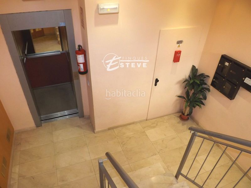 Foto a62ca6c5-5ffc-4b1e-ba0b-b0aa5c9bd778. Pis amb calefacció aparcament a Calafell poble Calafell