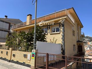 Piso en Segur de Calafell Nucli Urbà. Bonito piso muy amplio y cerca del instituto