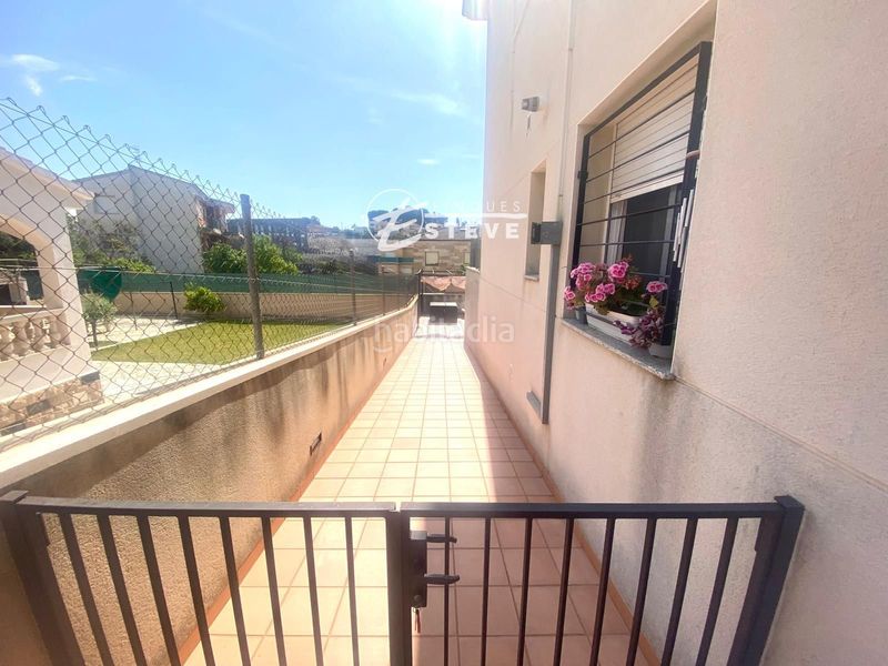Foto 58f5d1c3-cc77-472a-bb9c-3e20c421f1e6. Àtic amb aparcament piscina a Segur de Calafell nucli urbà Segur de Calafell
