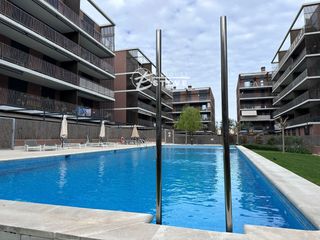 Miete Etagenwohnung in L´Estany. Piso en alquiler mes de julio en zona mas mel calafell playa