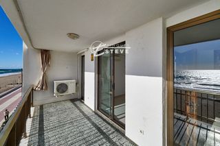 Pis  Llevant. Espectacular piso en primera línea de mar  playa del vendrell