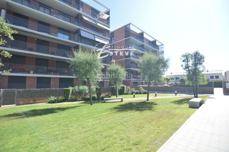 Foto dd5b110c-bf05-4eec-b592-52f24a79bfcd. Dúplex amb aparcament piscina a L´Estany Calafell