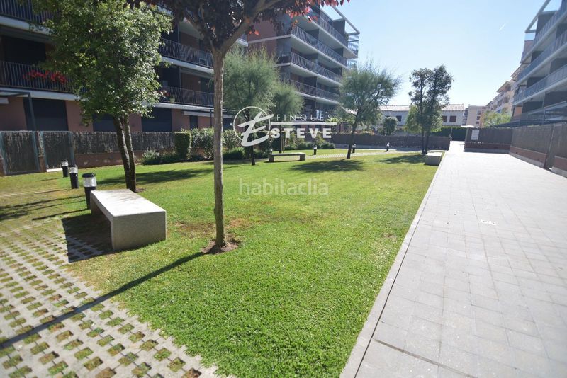 Foto e4b4349e-8ce2-4e8f-bde5-1cef68b1347b. Dúplex amb aparcament piscina a L´Estany Calafell