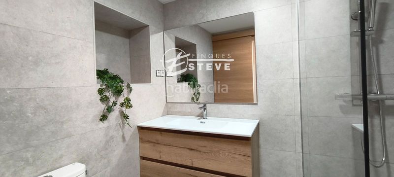 Foto 5b4f3a82-cfe3-4427-8059-2ee7f0c9c5eb. Casa amb calefacció a Centre Vendrell (El)
