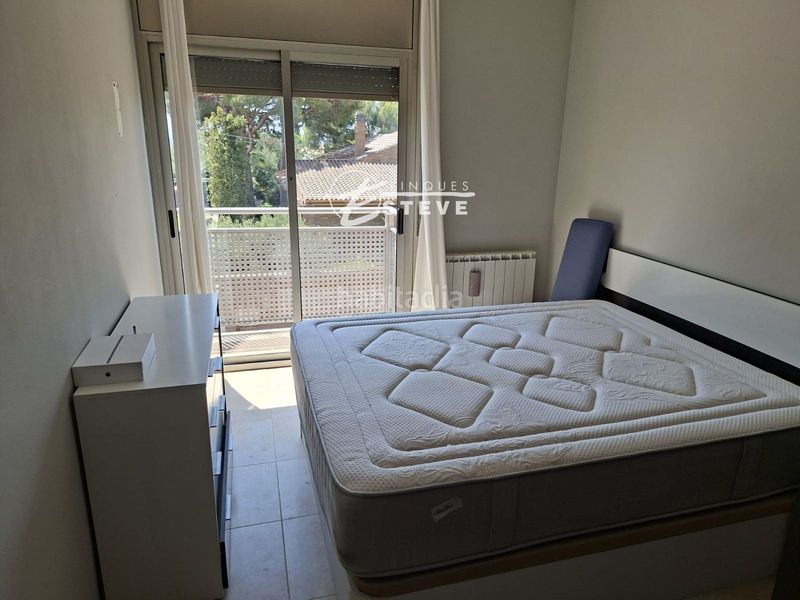 Foto 6ab23d78-ee27-4b53-9a12-f87256803855. Casa adossada amb aparcament piscina a Bonavista Vendrell (El)