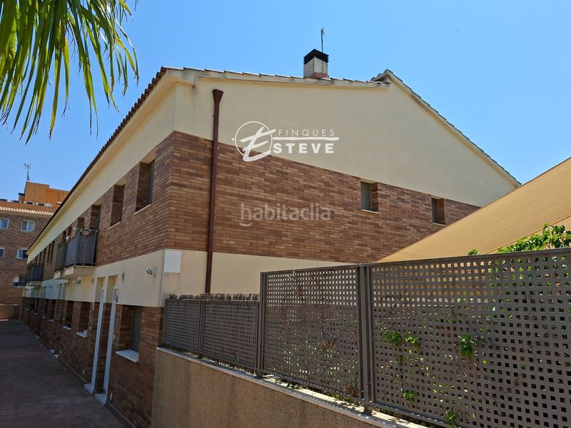 Foto 74da905e-8997-4a9b-aae4-569f73a361b6. Casa adossada amb aparcament piscina a Bonavista Vendrell (El)