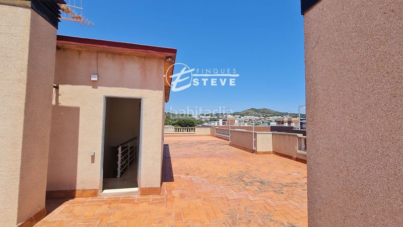 Foto 9fe6c09d-e6d0-4d69-99f2-f23ab75a2e81. Pis amb aparcament piscina a L´Estany Calafell