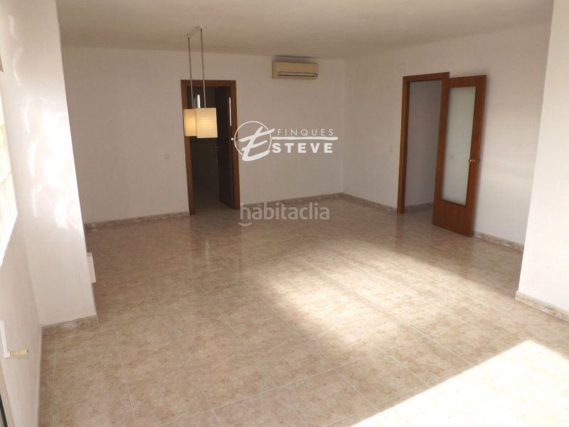 Foto e499681e-ba60-4cc9-8251-3d5b1f6f6816. Àtic amb piscina a Calafell platja Calafell