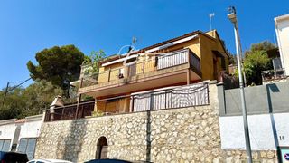 Xalet  Lituania. Chalet en segur de calafell