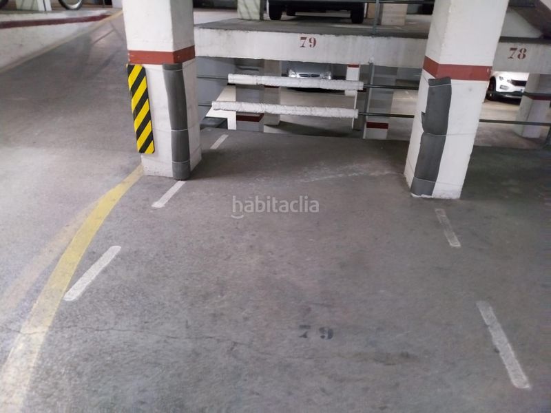 Foto b80060ba-7ae8-479b-abe9-114179005939. Aparcament cotxe a Centre Esplugues de Llobregat