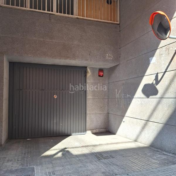 Foto 070ff3dd-a5c6-4f68-a8ca-8479d933d2f1. Posto auto in La Plana Esplugues de Llobregat