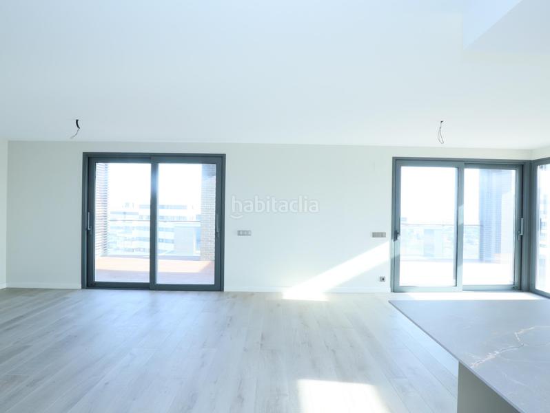 Foto 14e1eed3-1154-45da-b74d-5e9ae3028dfd. Dachwohnung mit heizung parking pool in Finestrelles Esplugues de Llobregat