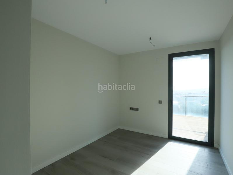 Foto 1f4c5a33-a537-41d4-998c-a34a96a7c1ce. Dachwohnung mit heizung parking pool in Finestrelles Esplugues de Llobregat