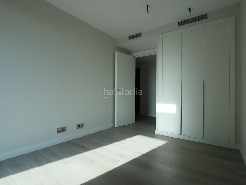 Foto a37773e4-49f2-497e-ad08-d37aea33979e. Dachwohnung mit heizung parking pool in Finestrelles Esplugues de Llobregat