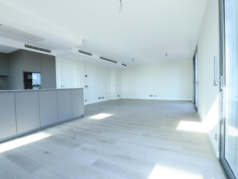 Foto a7806d94-c81a-4ee2-b1ae-b29d4dd3fdbf. Dachwohnung mit heizung parking pool in Finestrelles Esplugues de Llobregat