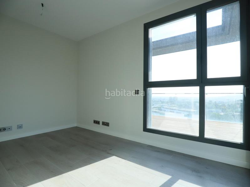 Foto c8f9ddeb-e7e8-4e5d-9574-b80d8b3bf3e1. Dachwohnung mit heizung parking pool in Finestrelles Esplugues de Llobregat