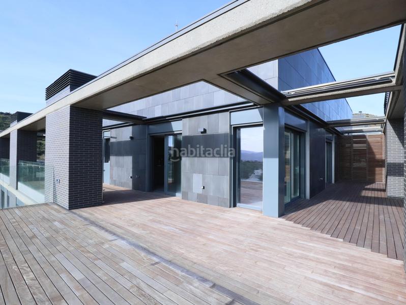 Foto fc420a13-bc51-4fef-8e2c-1d86bf10f2a2. Dachwohnung mit heizung parking pool in Finestrelles Esplugues de Llobregat