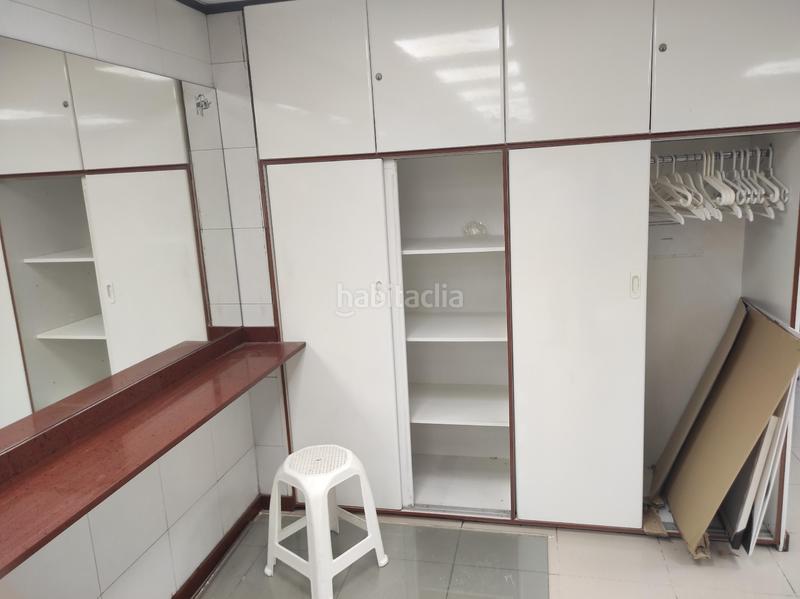 Foto c2a85dea-a673-4b66-a5a3-f82237404f53. Lloguer local comercial a Centre Esplugues de Llobregat