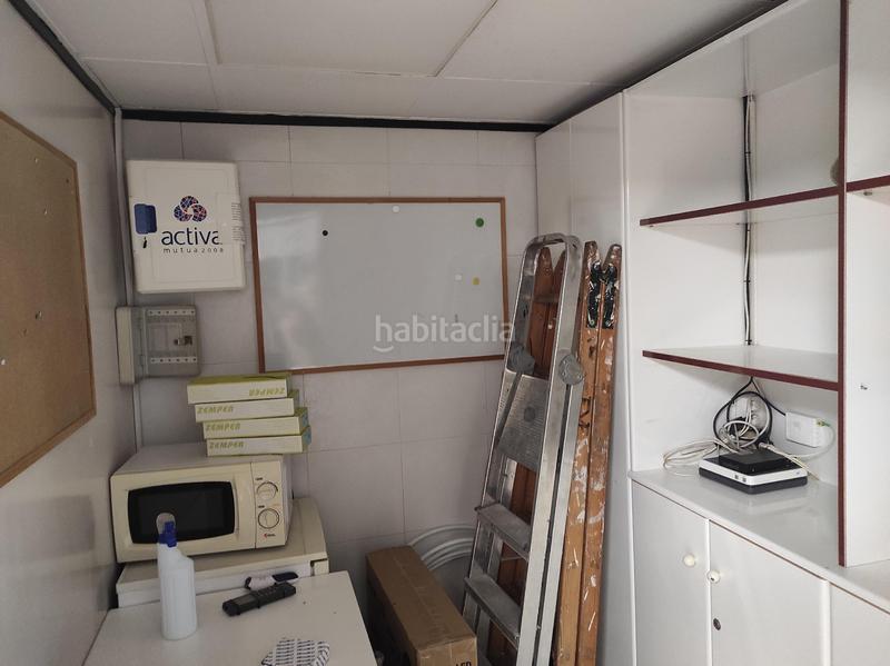 Foto d770e513-f5ea-44e6-8557-a14fd47940a9. Location local commercial dans Centre Esplugues de Llobregat