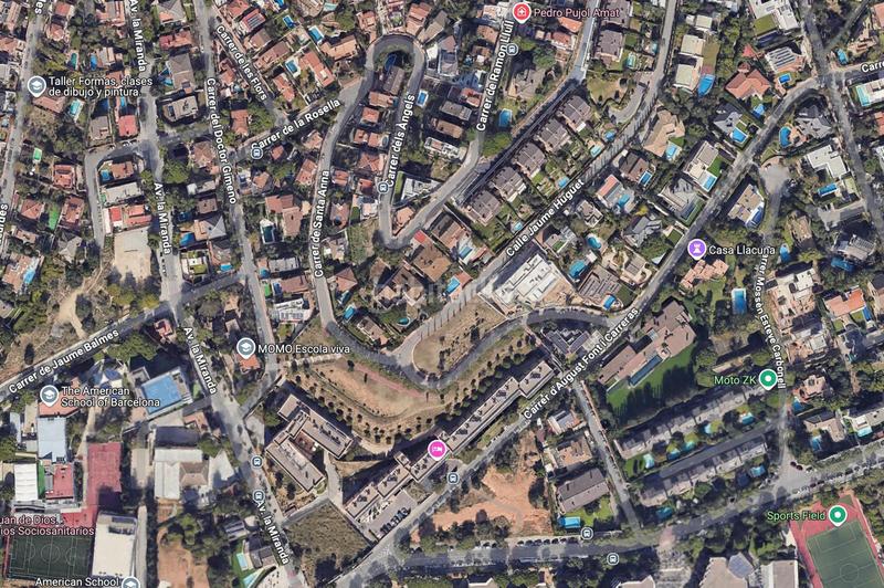 Foto 219ea08f-6f98-4d73-8100-f00481e5583c. Finca rústica a Ciutat Diagonal Esplugues de Llobregat