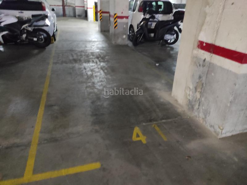 Foto 6fcaf965-3bce-4f8f-922e-6bac01841a39. Autoparkplatz in La Plana Esplugues de Llobregat