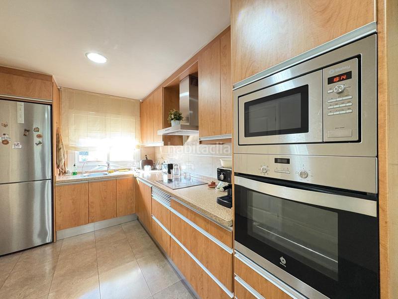 Foto 054e8f19-714d-4838-8278-a48bd79930c7. Casa pareada centro junto plaça estacio y avda cami del mas en Sant Quirze del Vallès