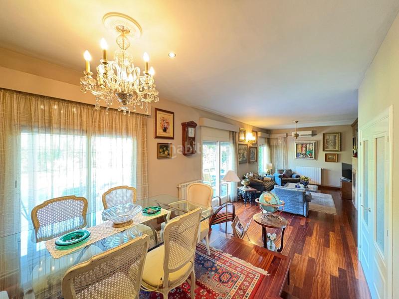 Foto 7f90584b-e069-448c-90f0-6a1016901e81. Casa pareada centro junto plaça estacio y avda cami del mas en Sant Quirze del Vallès