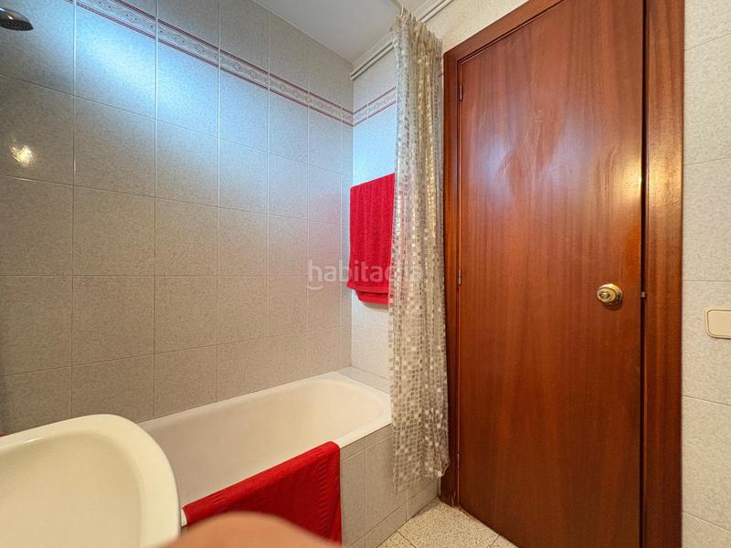 Foto 91c70e66-0a81-4e81-98e7-663a1363390d. Casa pareada centro junto plaça estacio y avda cami del mas en Sant Quirze del Vallès