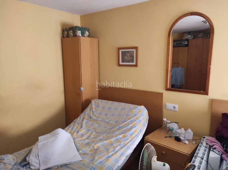 Foto 488eedb0-c7e9-4459-8d2e-6219f6a75aef. Casa aparellada a Almeda - El Corte Inglés Cornellà de Llobregat