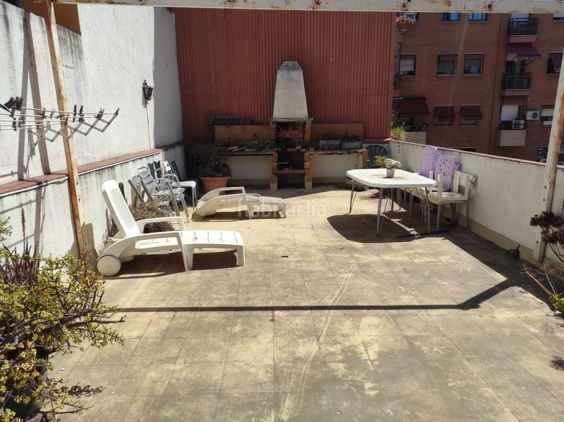 Foto 5e084776-d758-4688-9fd9-97a051bf285a. Casa aparellada a Almeda - El Corte Inglés Cornellà de Llobregat