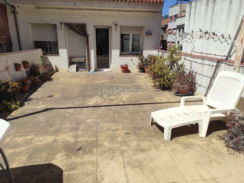 Foto 8c15e783-e410-416d-98d6-c5aae880cfc9. Casa aparellada a Almeda - El Corte Inglés Cornellà de Llobregat